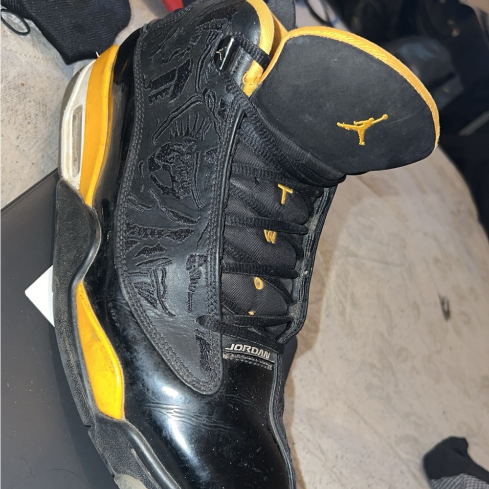 Size 11 Jordan Dub Zero Taxi Yellow, they are brand new I just simply don’t em